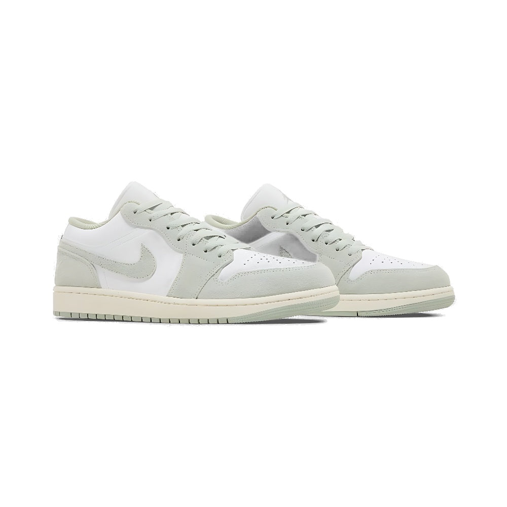 Air Jordan 1 Low SE 'Seafoam'