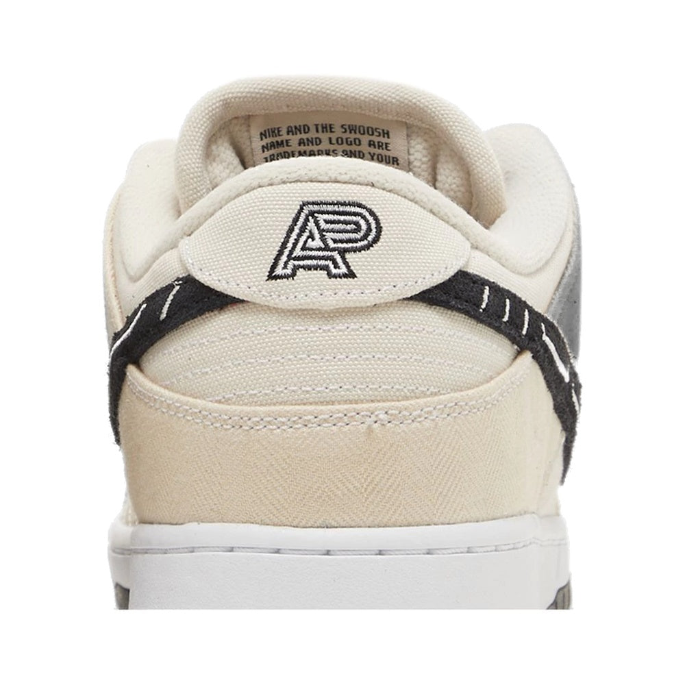 Nike Albino & Preto x Dunk Low SB 'Jiu-Jitsu'