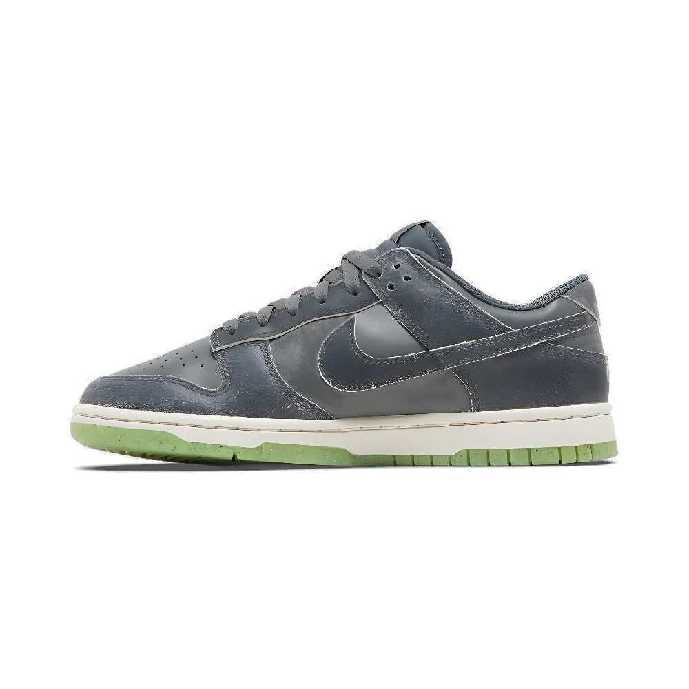 Nike Dunk Low SE 'Halloween - Cauldron'