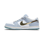 Nike Sean Cliver x Dunk Low SB 'Holiday Special'