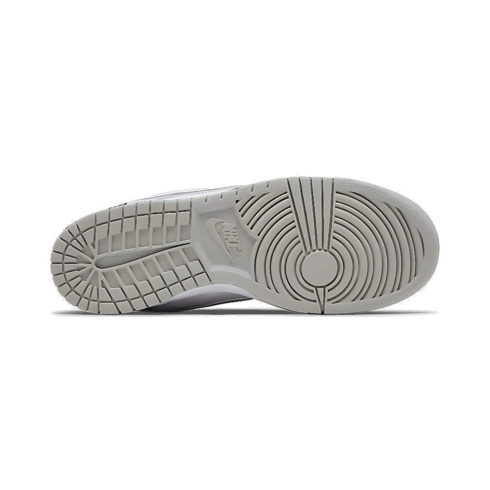 Nike Supreme x Dunk Low SB 'White Metallic Silver'