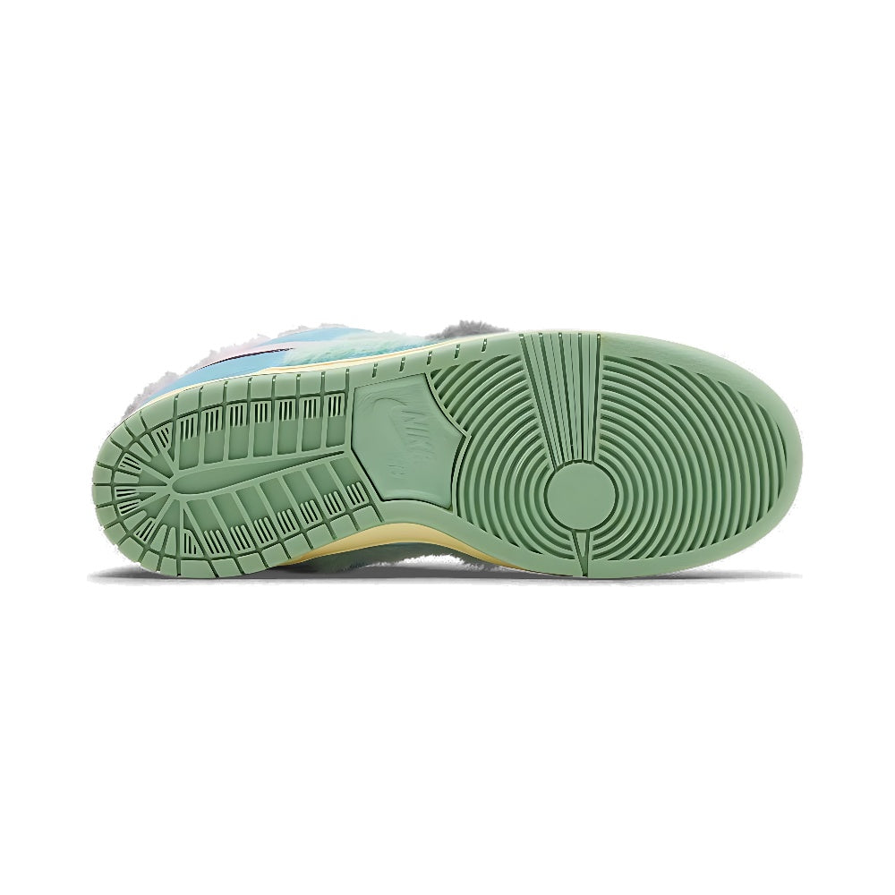 Nike Verdy x Dunk Low SB 'Visty'