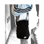 Bolsa Nike shoulder swoosh black