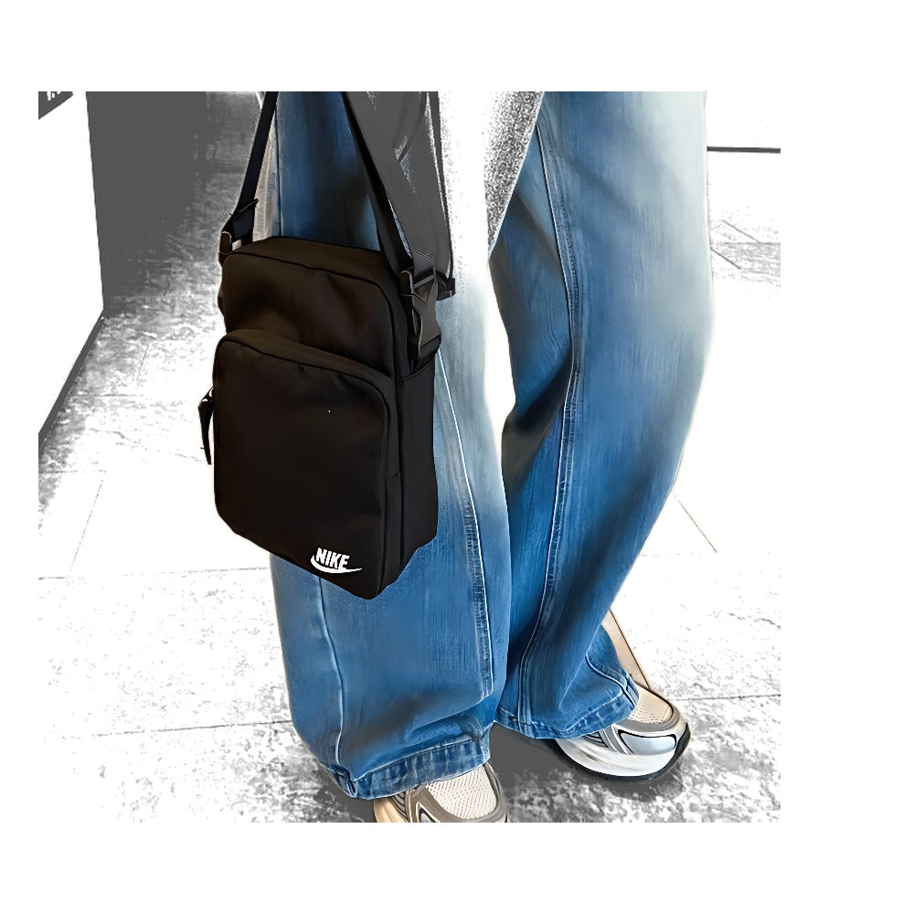 Bolsa Nike shoulder swoosh black