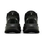 Vomero 18 'Triple Black'